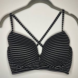 Black and White D/DD bikini top